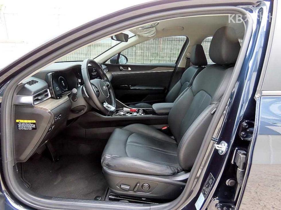 2020 - kia k5
