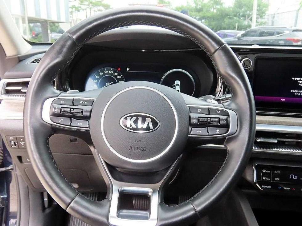 2020 - kia k5