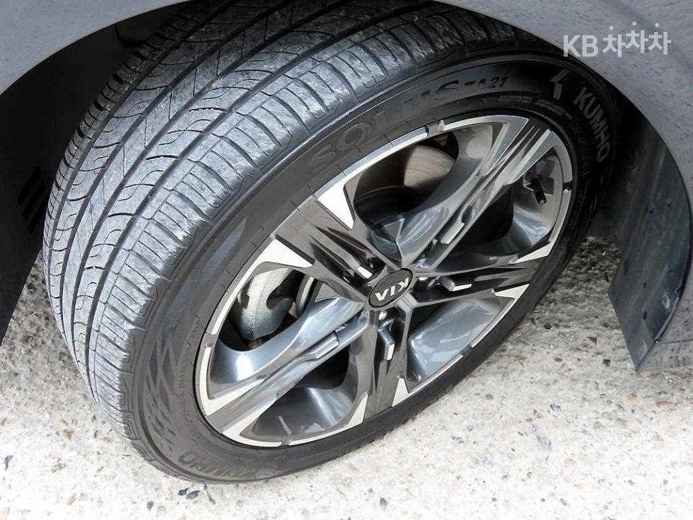 2020 - kia k5