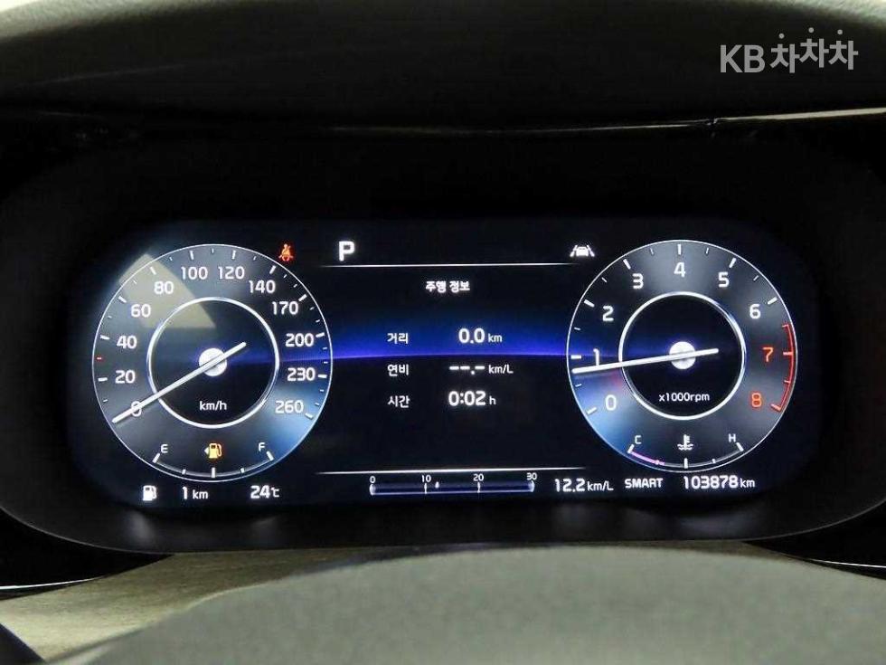 2022 - kia k5
