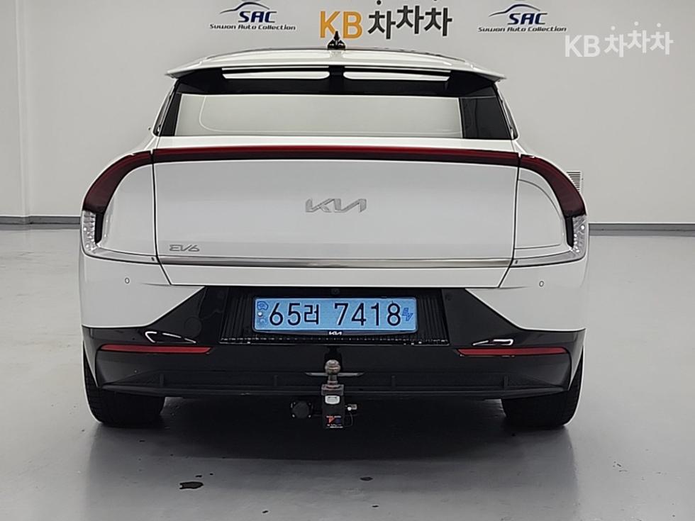 2022 - kia ev6