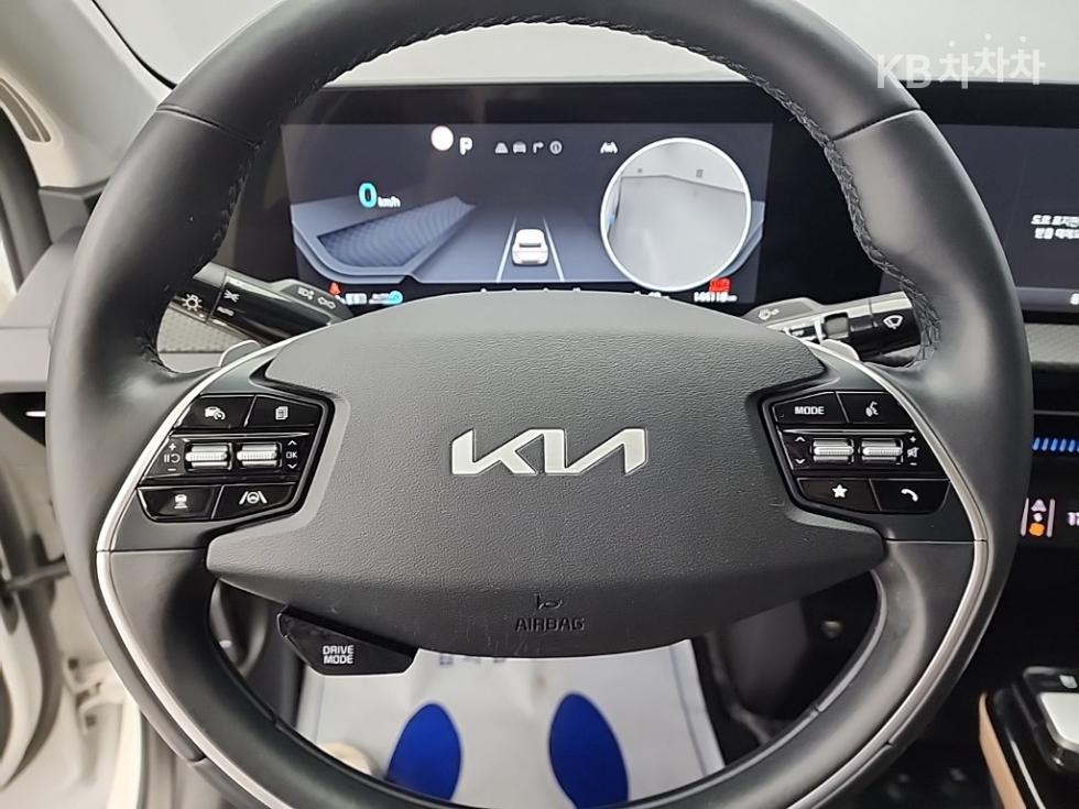 2022 - kia ev6