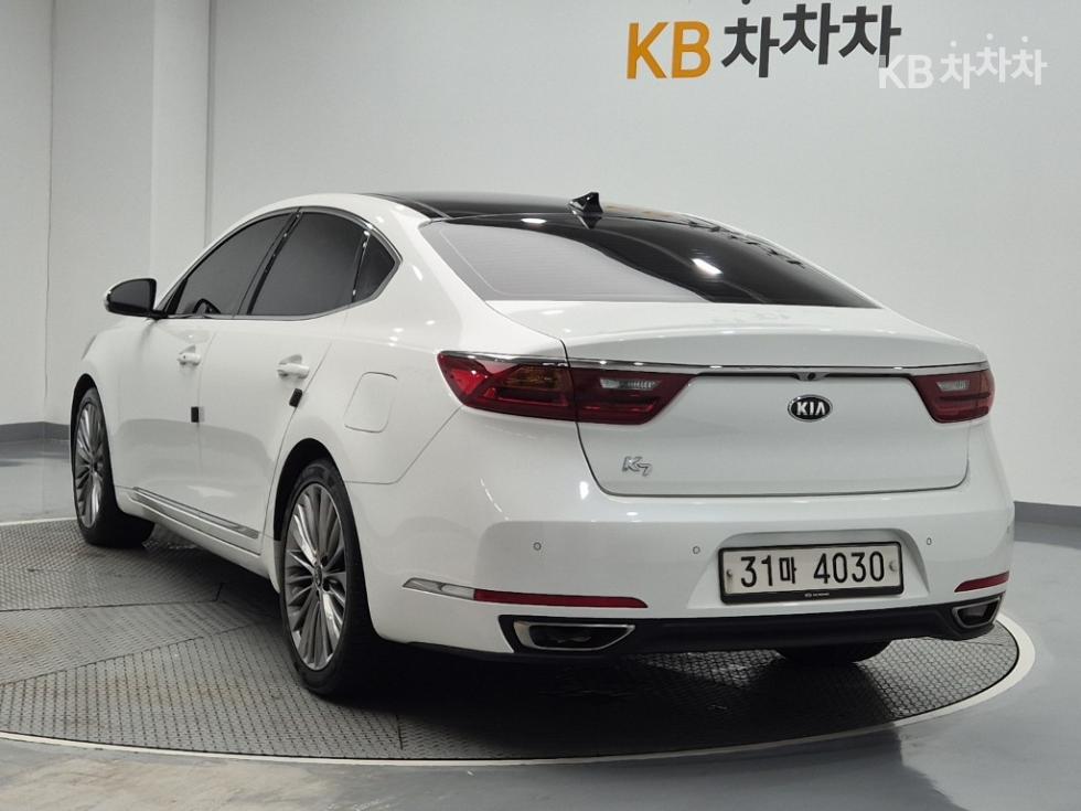 2017 - kia k7