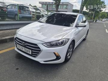 Hyundai Avante 1.6 LPi 렌터카 스마트 — foto 1