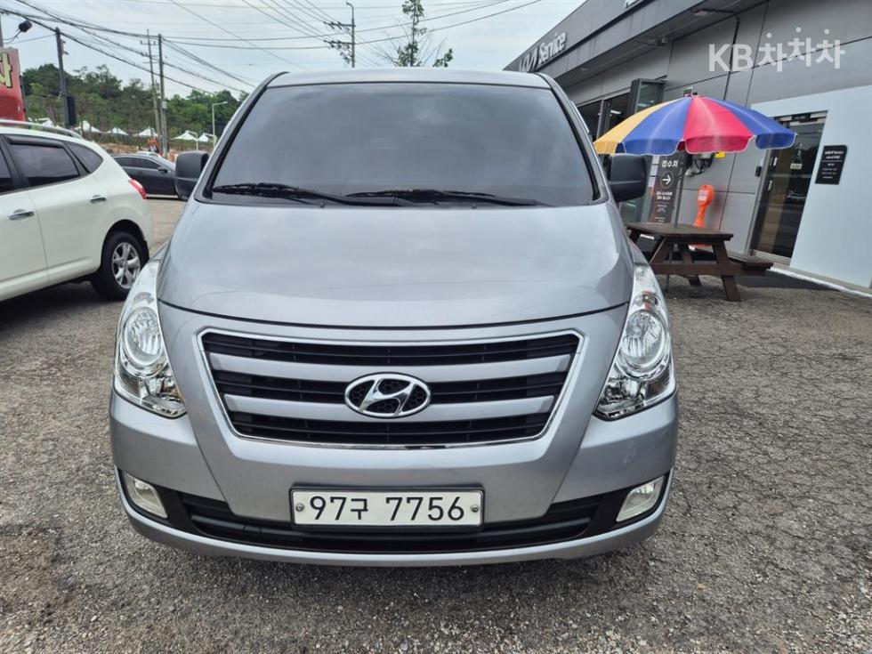Hyundai Grand Starex