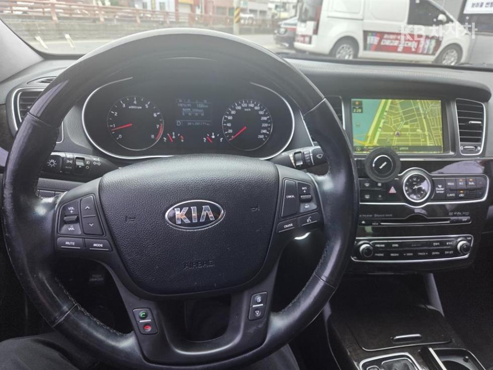 2013 - kia k7