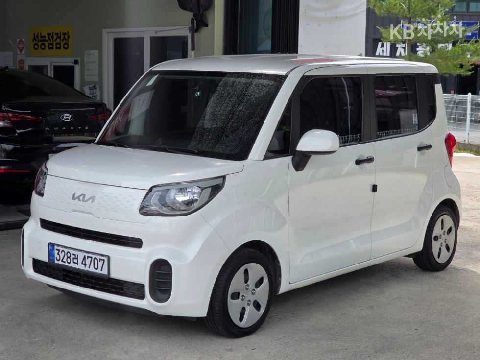 2022 - kia ray