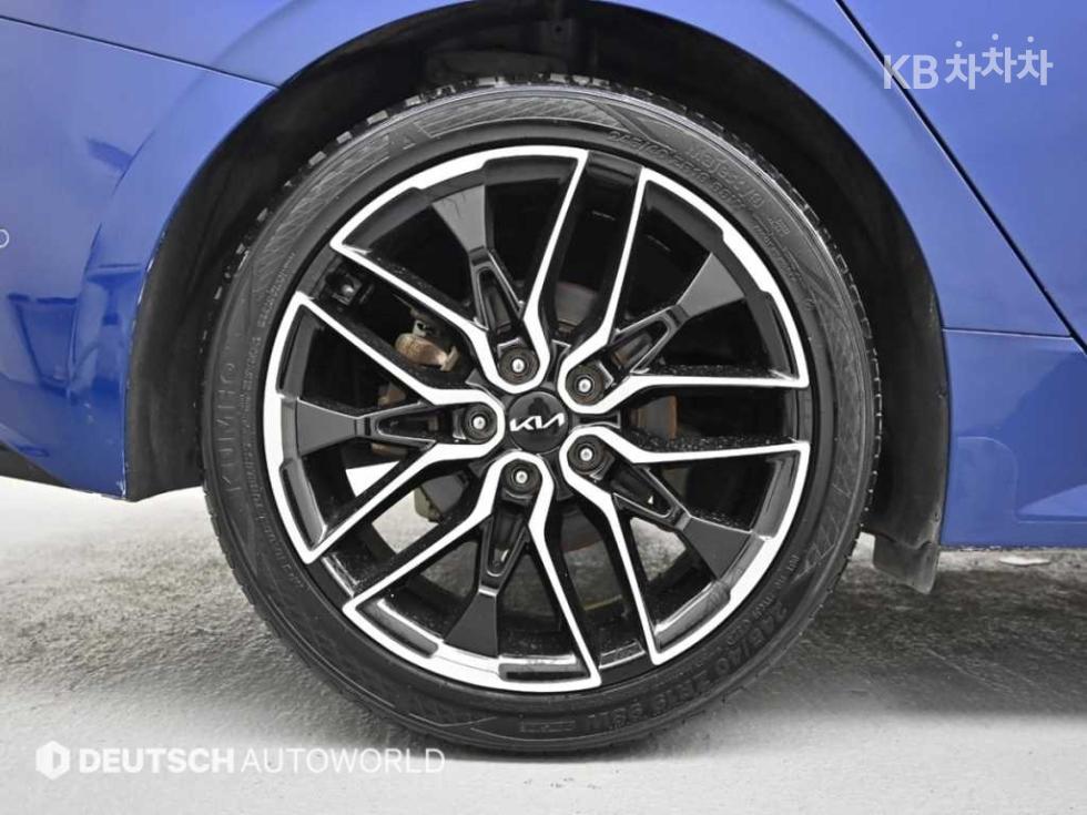 2023 - kia k5