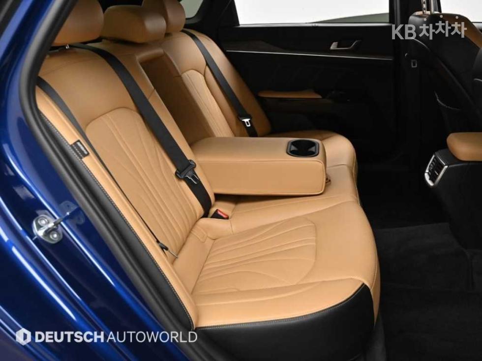 2023 - kia k5