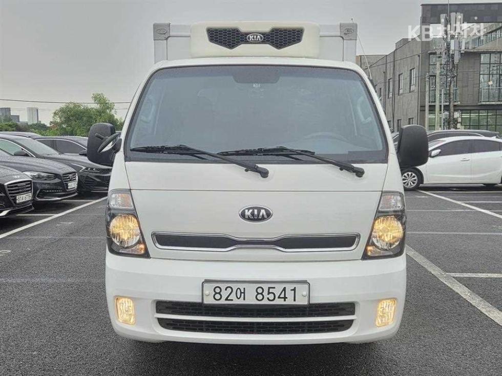 2016 - kia bongo iii