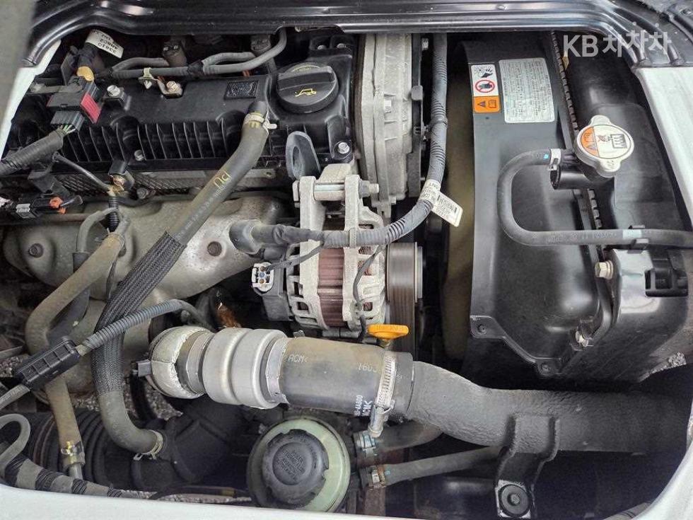 2016 - kia bongo iii
