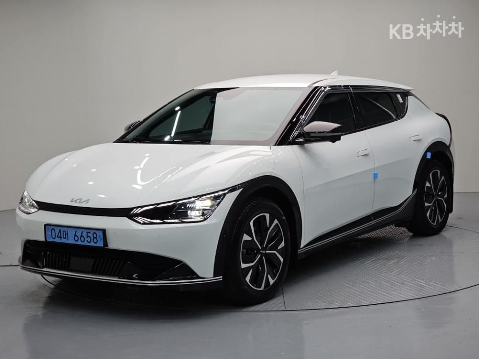 기아 EV6 롱 레인지 2WD 어스