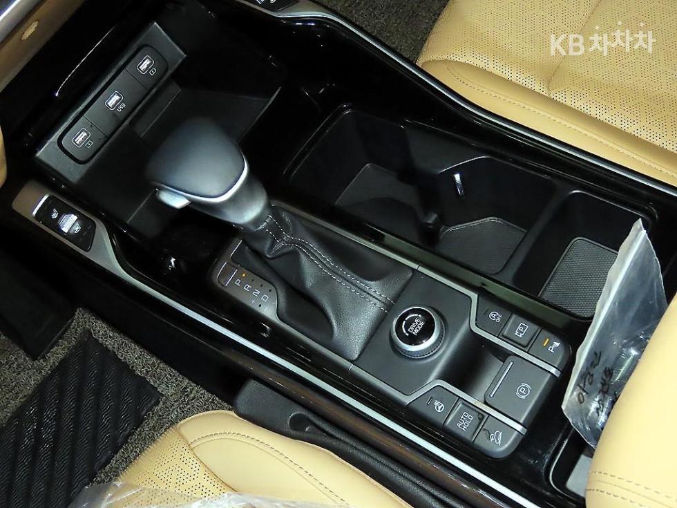 2022 - kia sorento