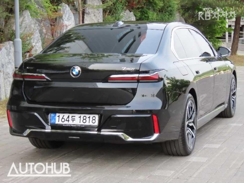 BMW 7er — miniaturë 3