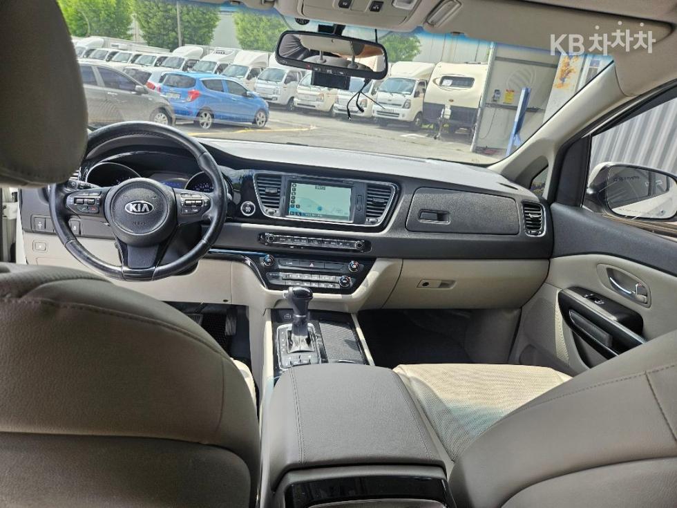 2015 - kia carnival