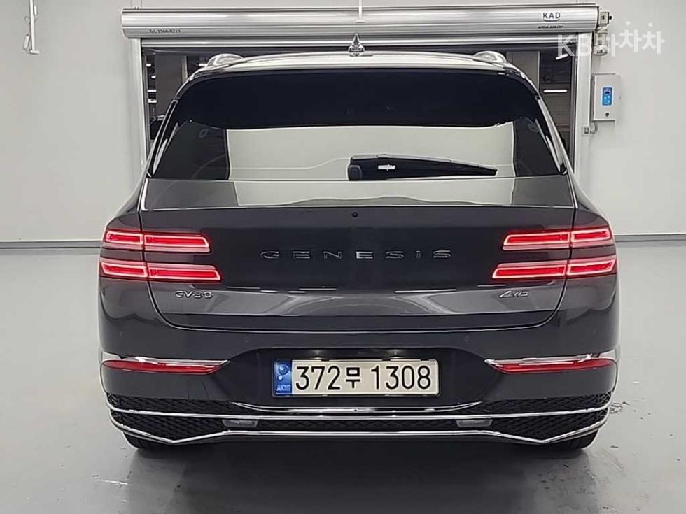 2024 Genesis GV80 photo