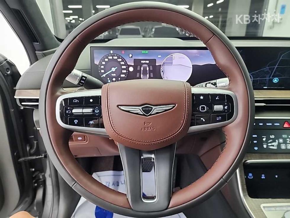 2024 Genesis GV80 photo