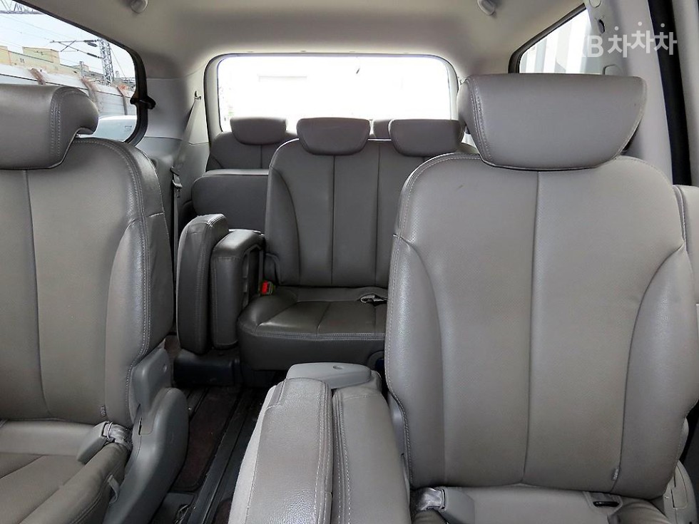 2013 - kia carnival