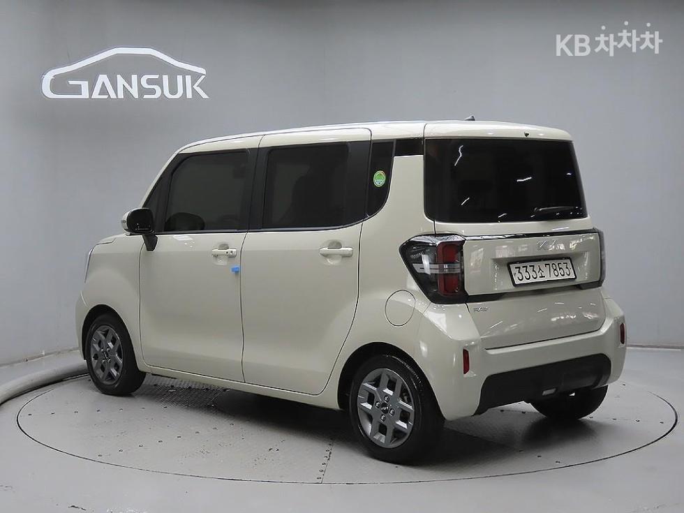 2023 - kia kia