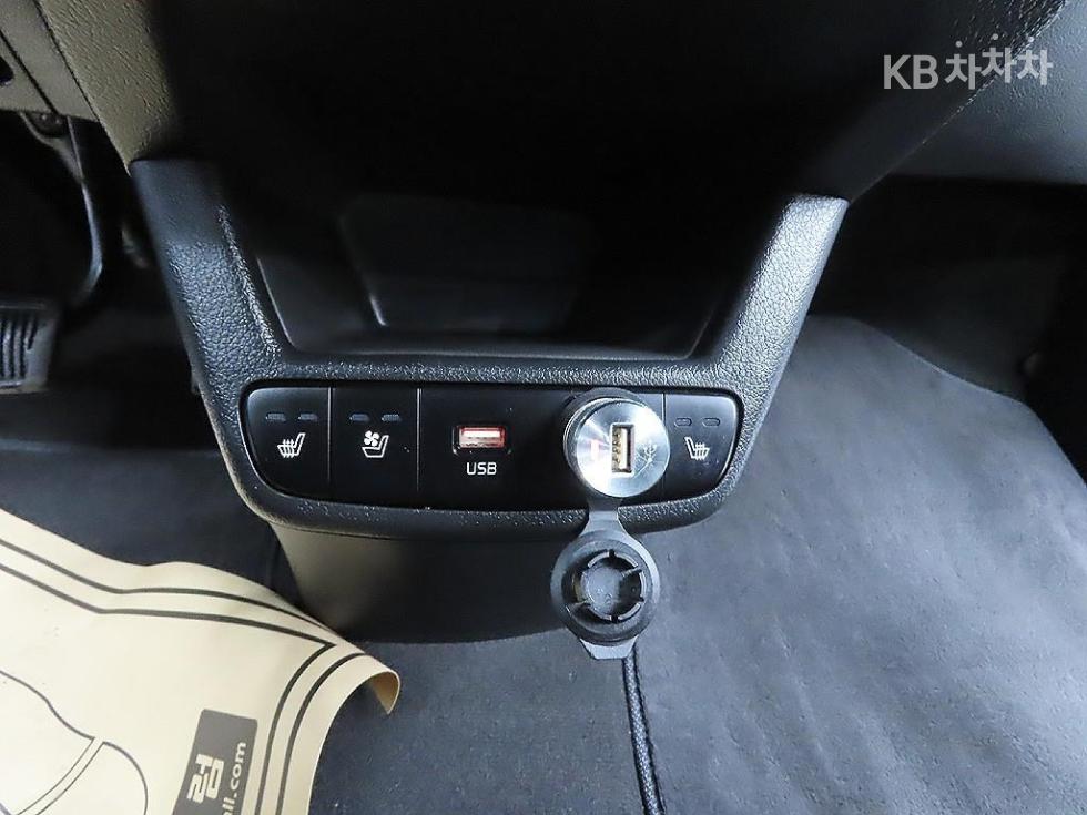 2023 - kia kia