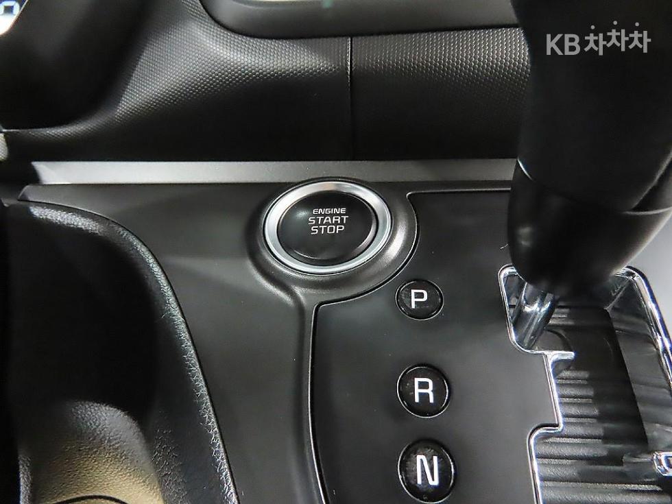 2023 - kia kia