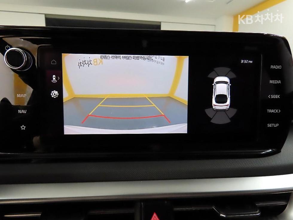 2022 - kia k5