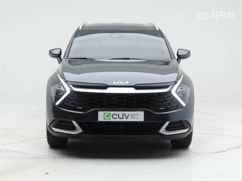 2022 - kia sportage