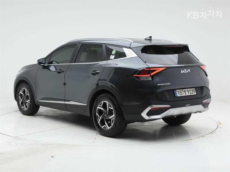 2022 - kia sportage