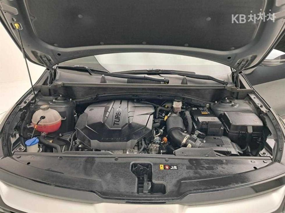 2022 - kia sportage