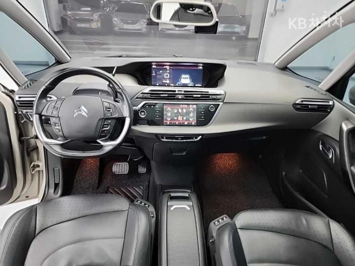 Citroen Picasso C4 Grand 2.0 Shine 8