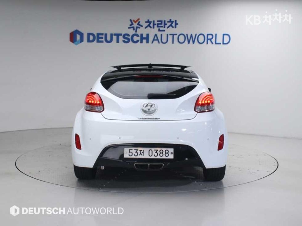 2016 - hyundai veloster