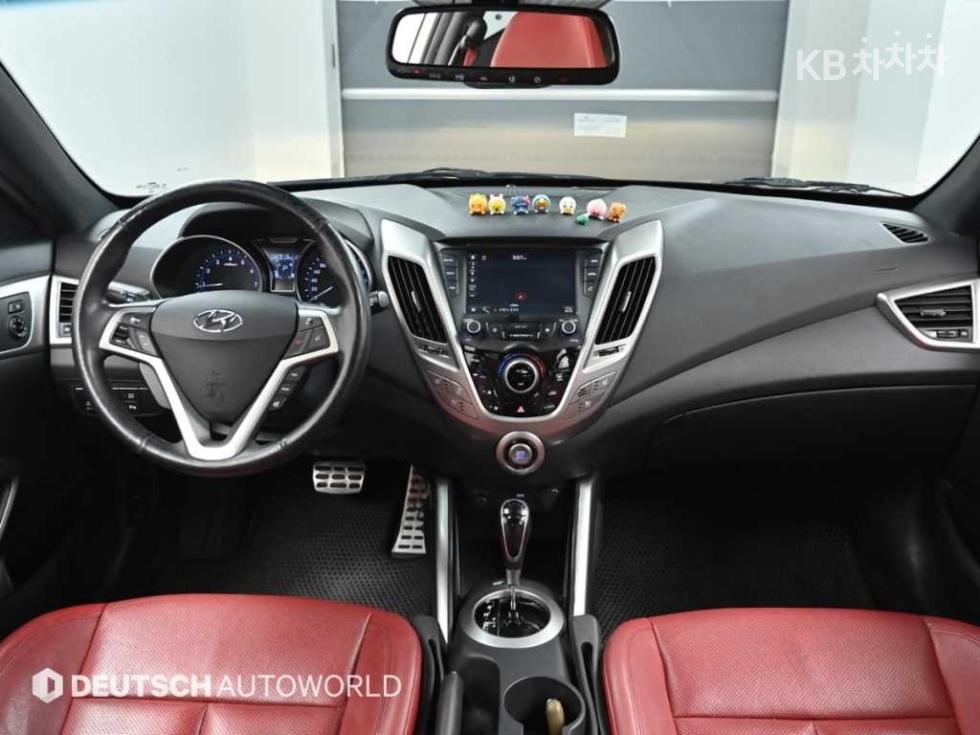 2016 - hyundai veloster