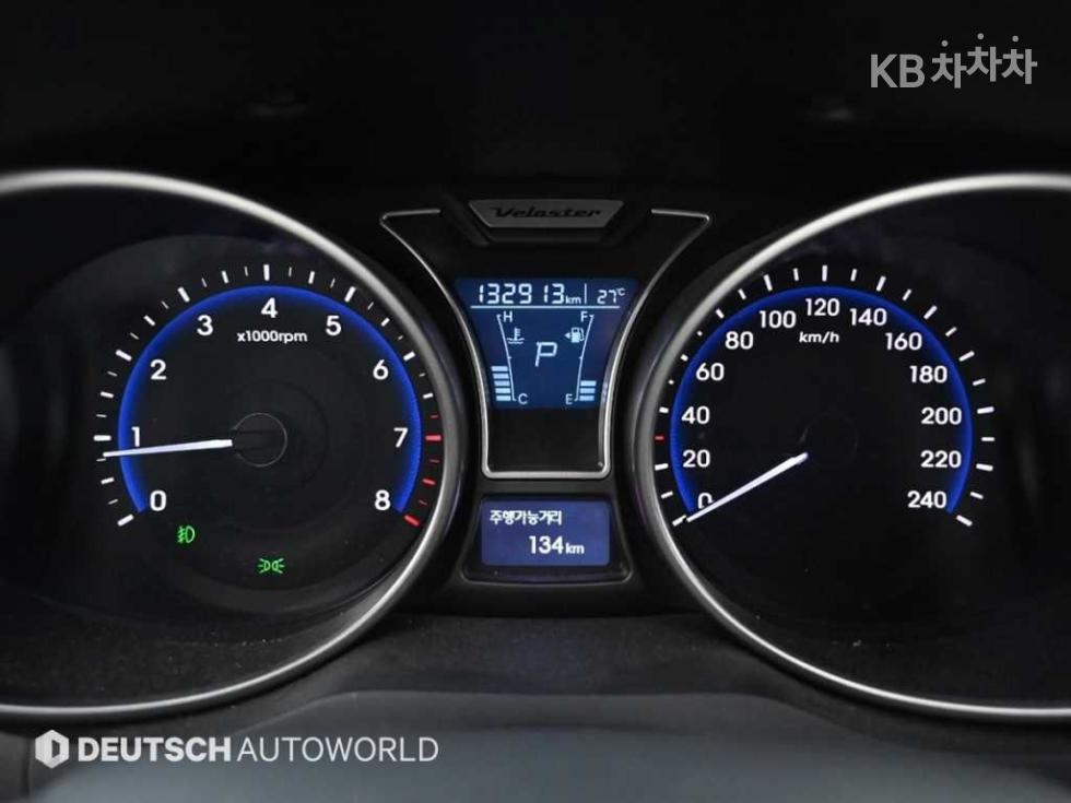 2016 - hyundai veloster