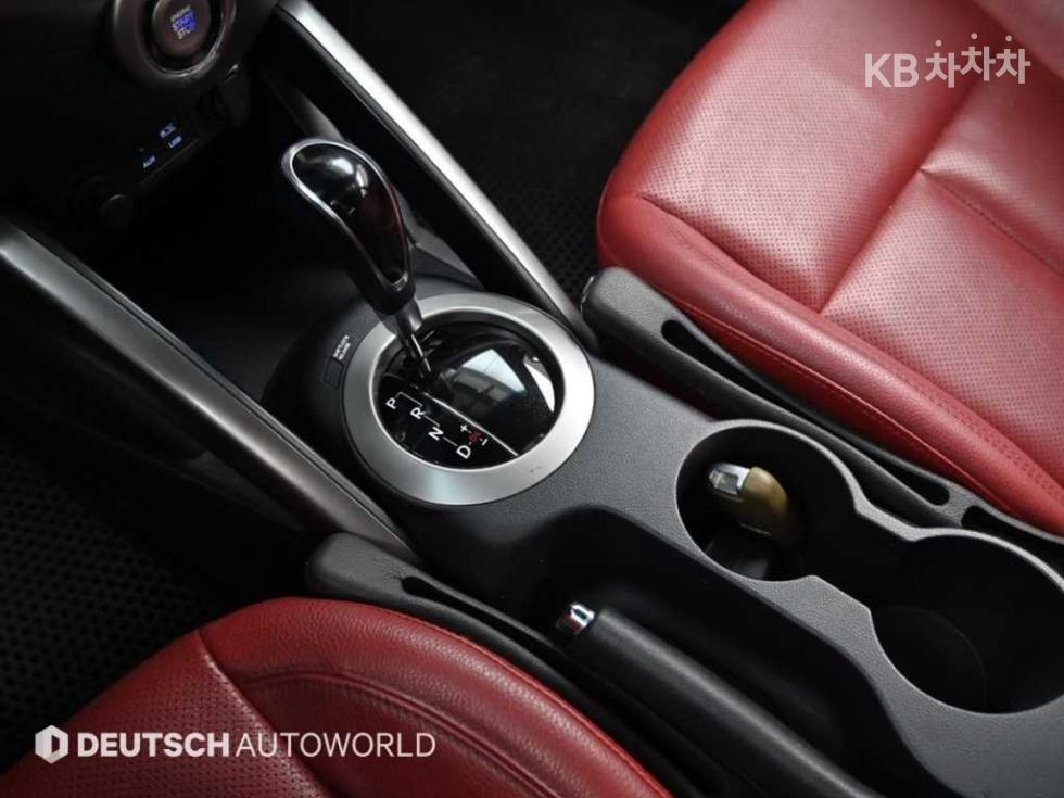 2016 - hyundai veloster