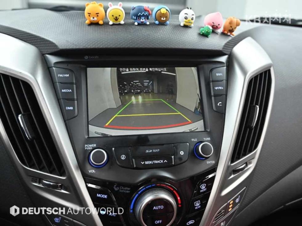 2016 - hyundai veloster