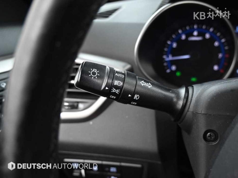 2016 - hyundai veloster