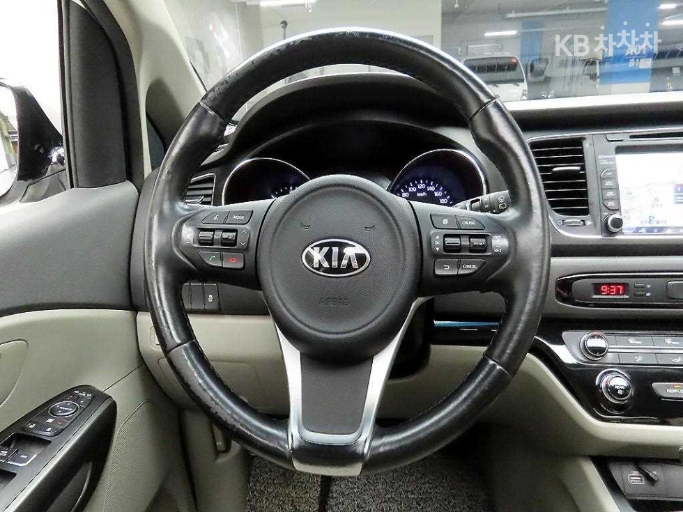 2016 - kia carnival