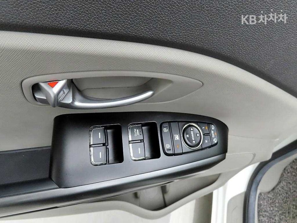 2016 - kia carnival