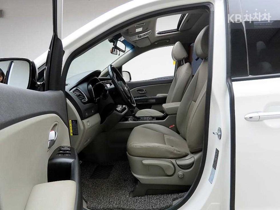 2016 - kia carnival
