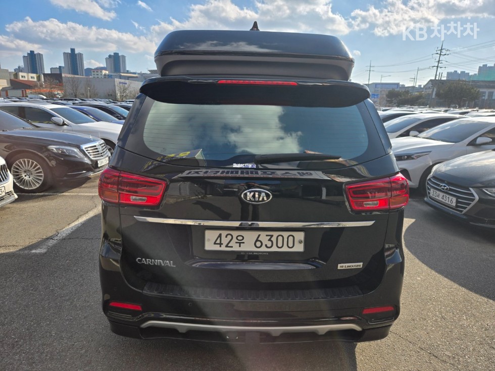 Kia Carnival — miniaturë 3