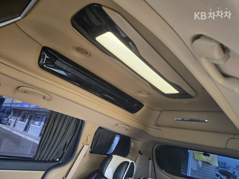 Kia Carnival — miniaturë 10