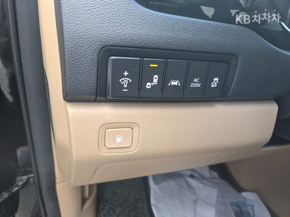 Kia Carnival — miniaturë 13
