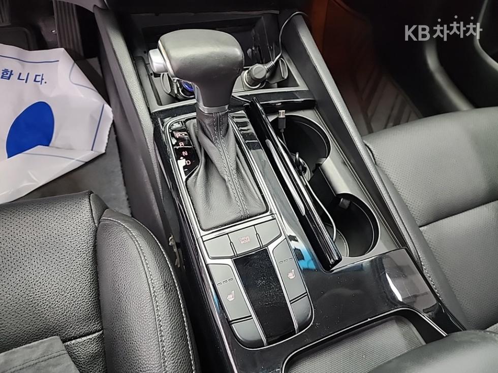 Kia K7 — miniaturë 8