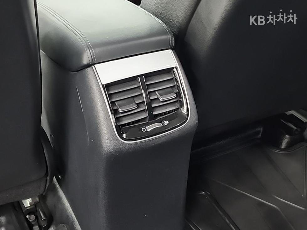 Kia K7 — miniaturë 12
