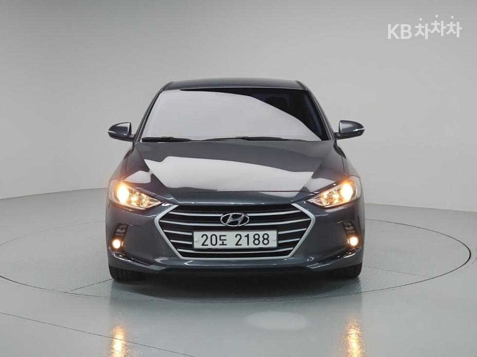 Hyundai Avante — miniaturë 2