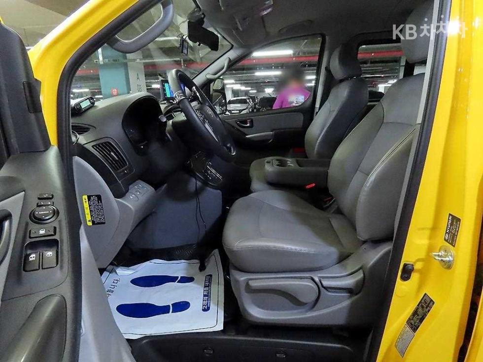 Hyundai Starex — miniaturë 6