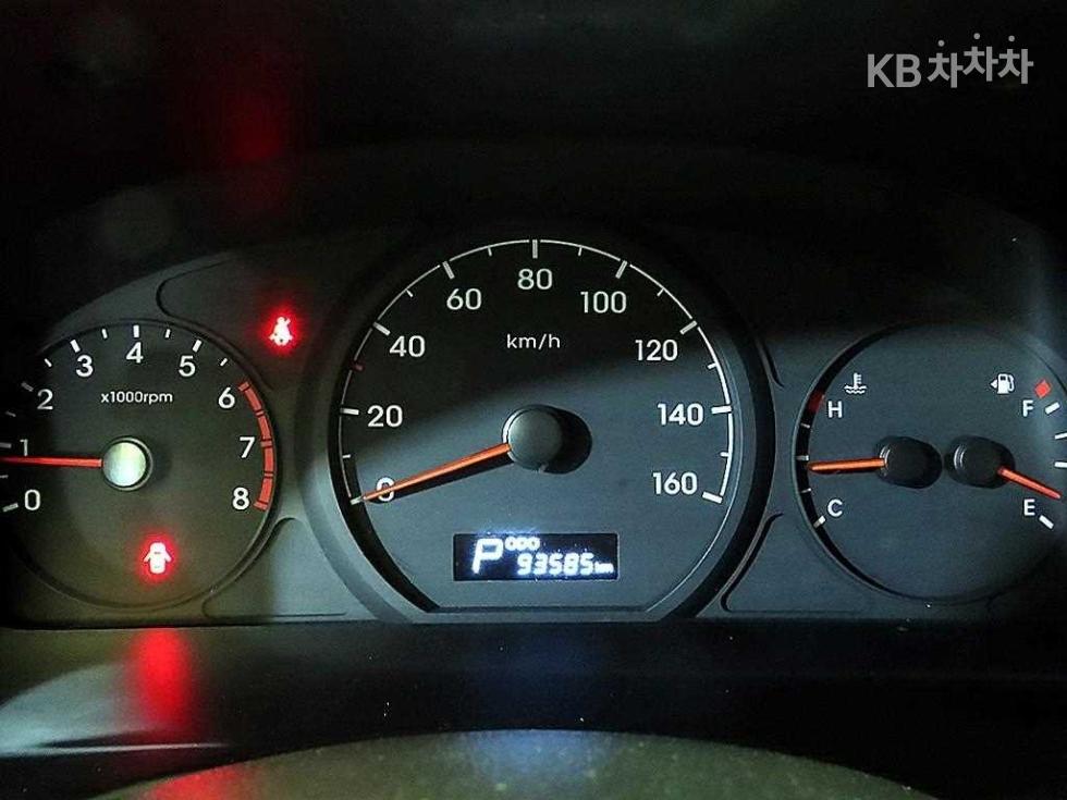 Hyundai Starex — miniaturë 10