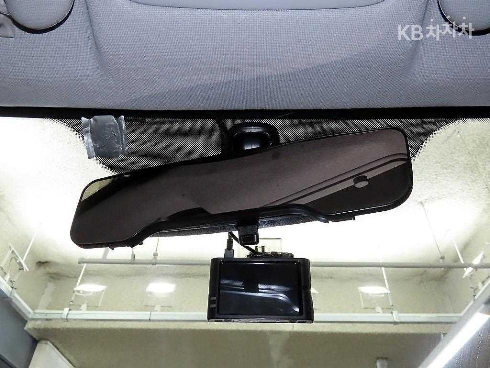 Hyundai Starex — miniaturë 15