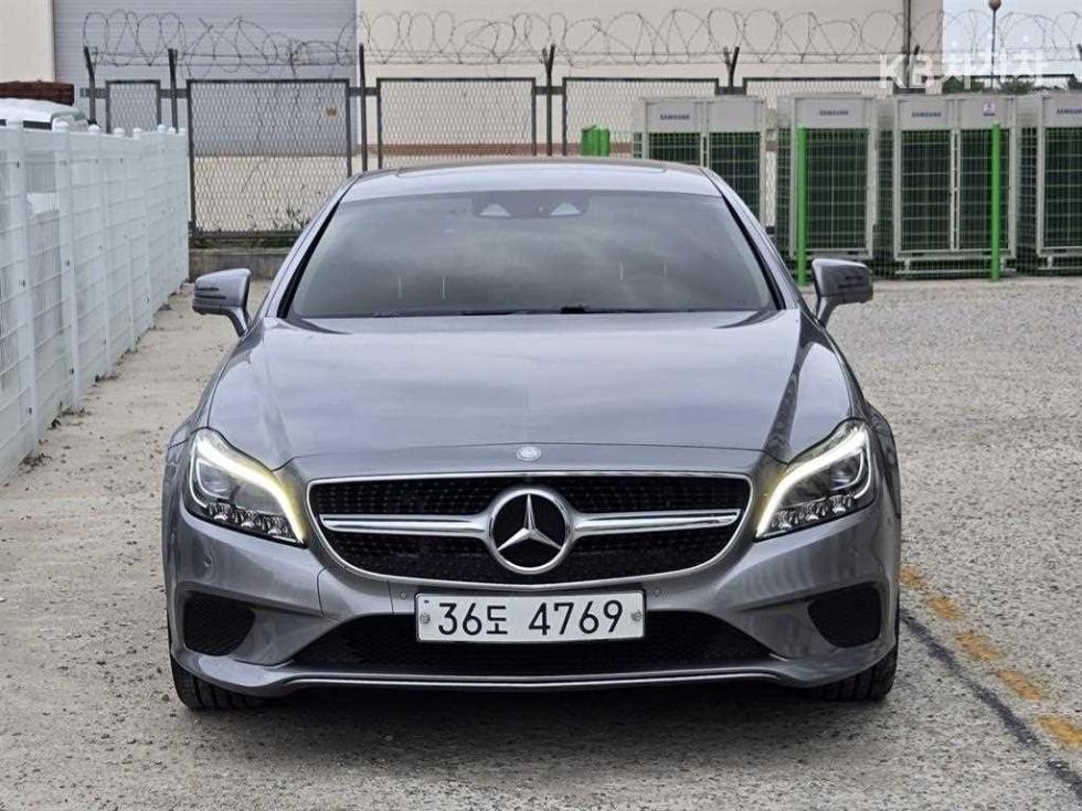 Mercedes-Benz CLS-Class