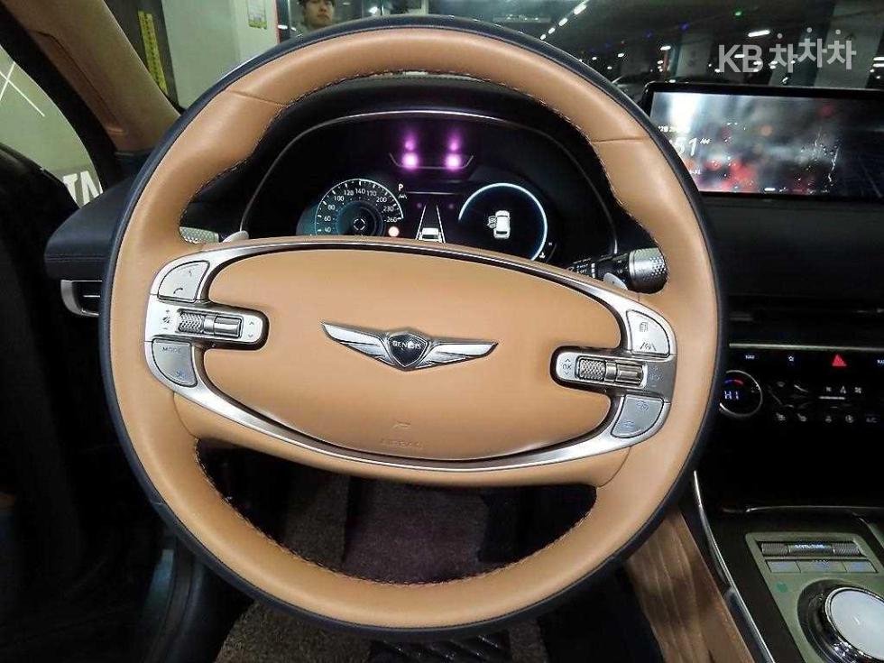 2023 Genesis GV80 photo